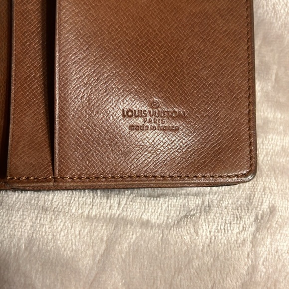 LOUIS VUITTON MONOGRAM CHECKBOOK WALLET - Picture 7 of 13